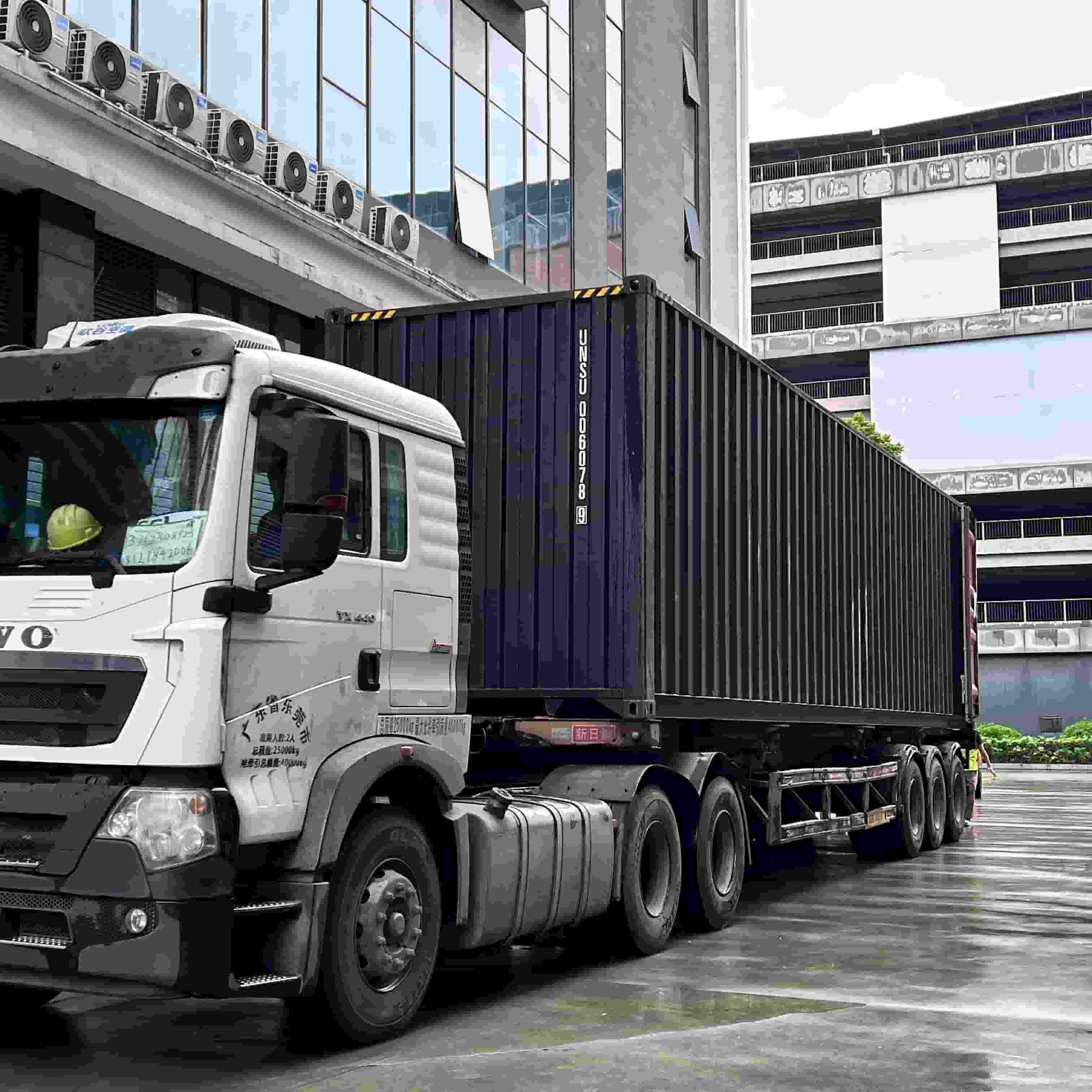 Hengsheng Auto Partsは、エクスポートコンテナの読み込みタスクを正常に完了します